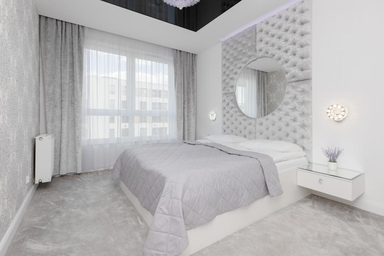 Elegant Apartments With Balcony & Parking Warsaw By Noclegi Renters Eksteriør bilde