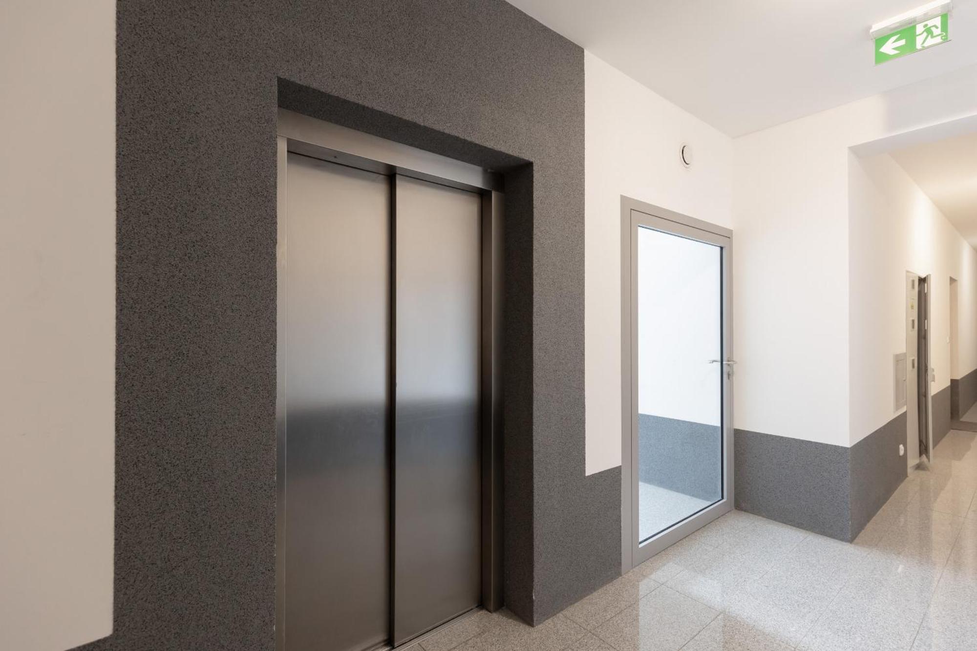 Elegant Apartments With Balcony & Parking Warsaw By Noclegi Renters Eksteriør bilde